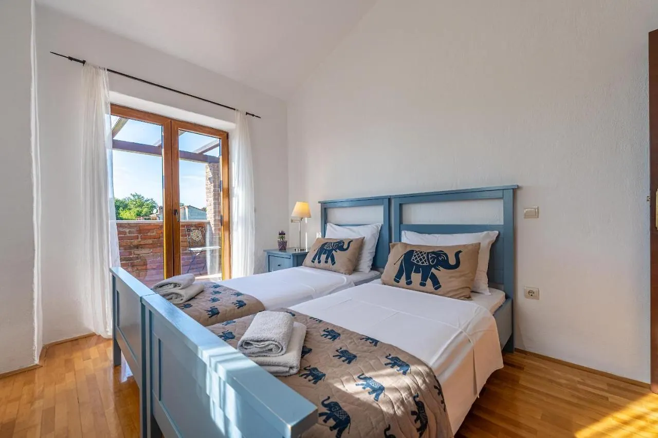 Villa Paradis 6 Jursici