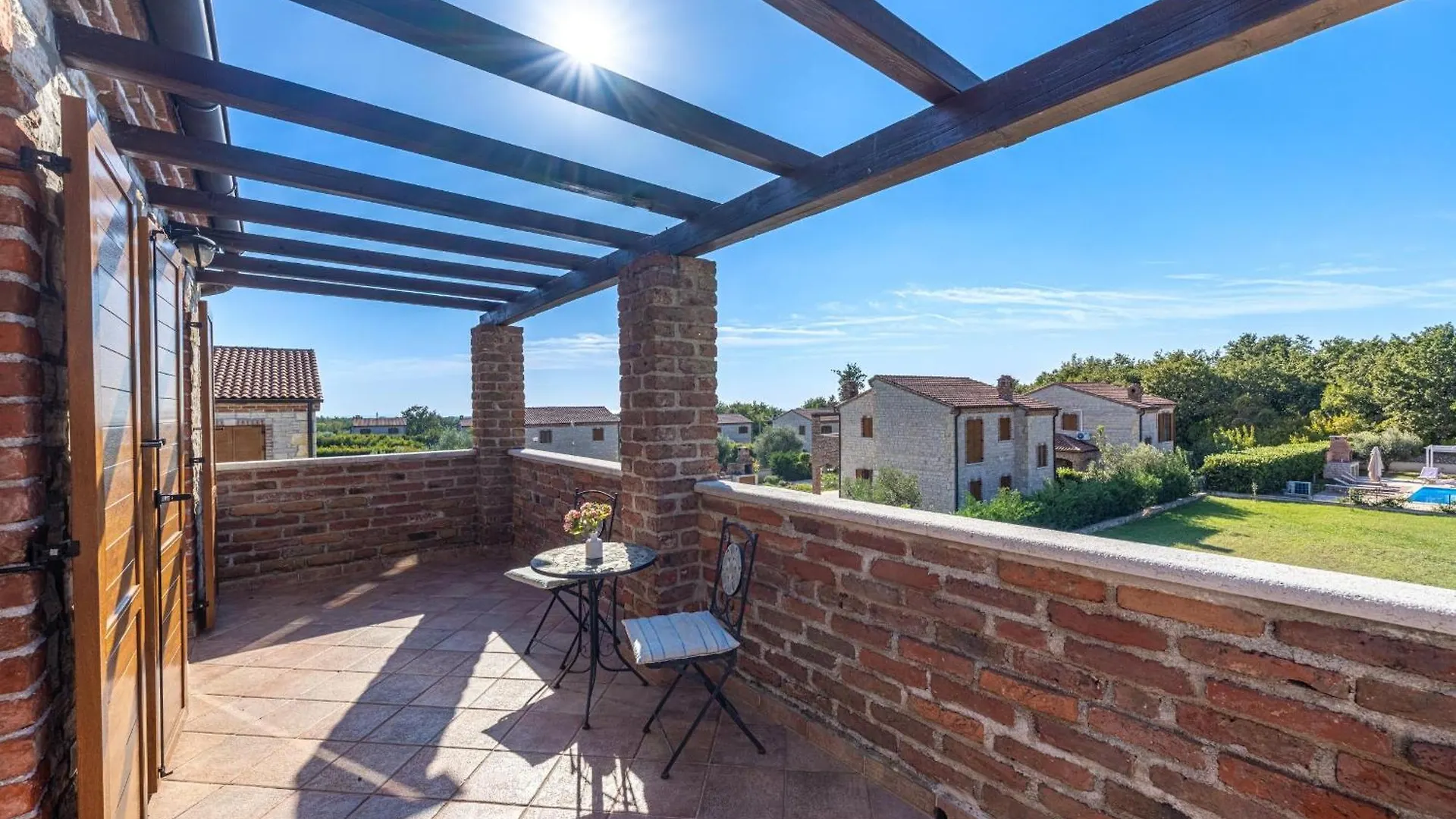 Villa Paradis 6 Jursici